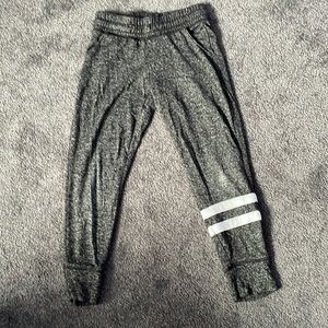 Super cozy sweats with pockets